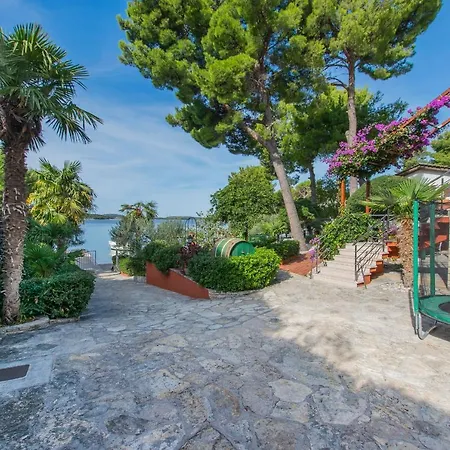 And Franka Апартаменты Жаборич