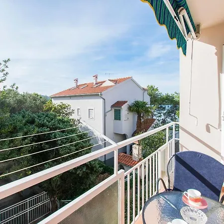 And Franka Apartment *