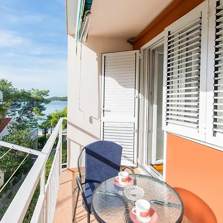 And Franka Apartamento