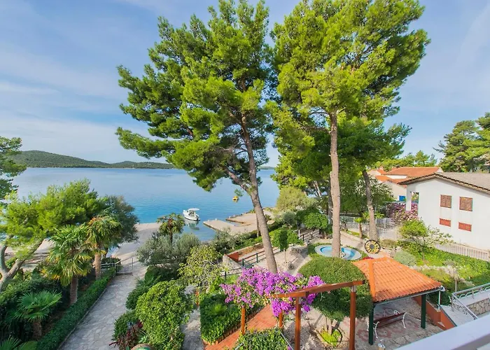 Apartamento And Franka